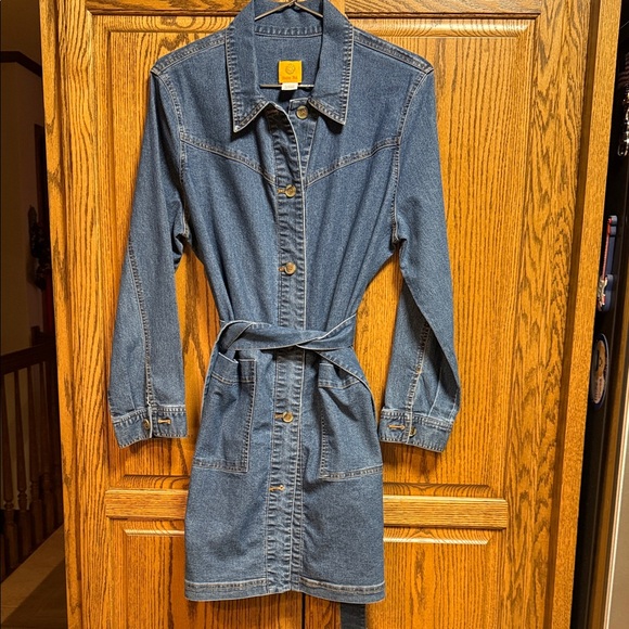 Ruby Rd. Dresses & Skirts - Ruby Rd. Blue Denim Shirt with Yellow Tag